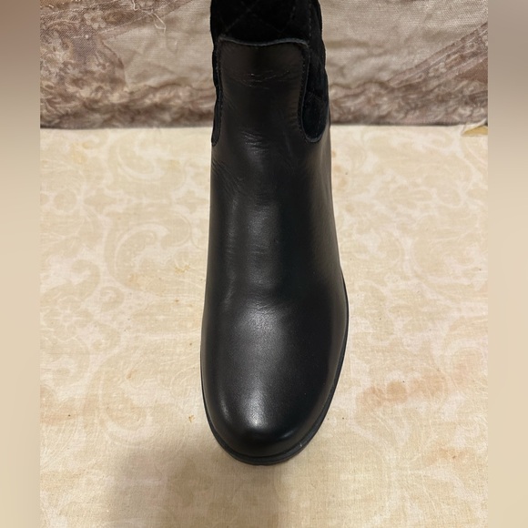 Cute black block heel boot made by the FLEXX - Picture 3 of 5